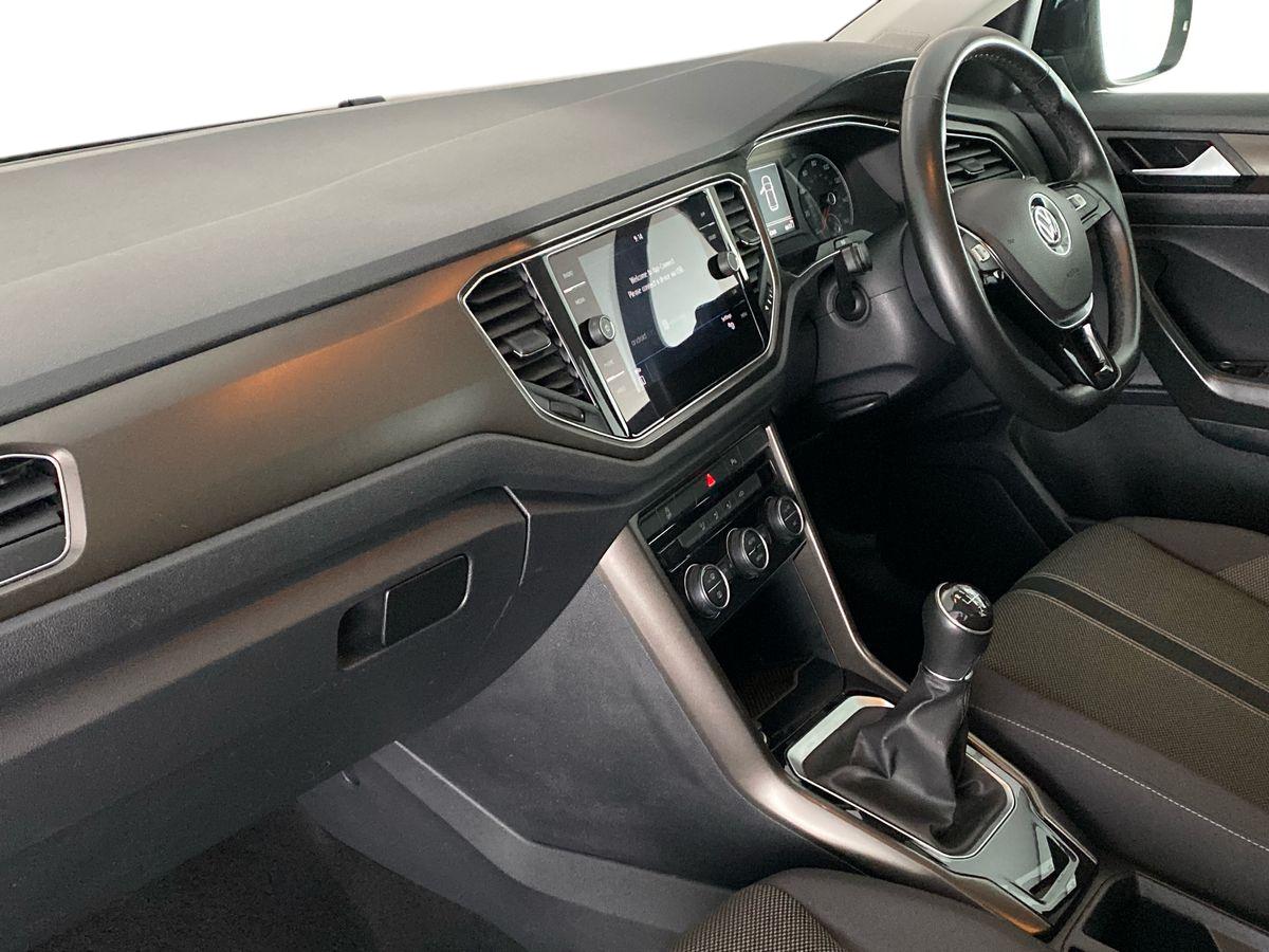 Used Volkswagen T-Roc 2018 for sale - 76249609: Photo 14