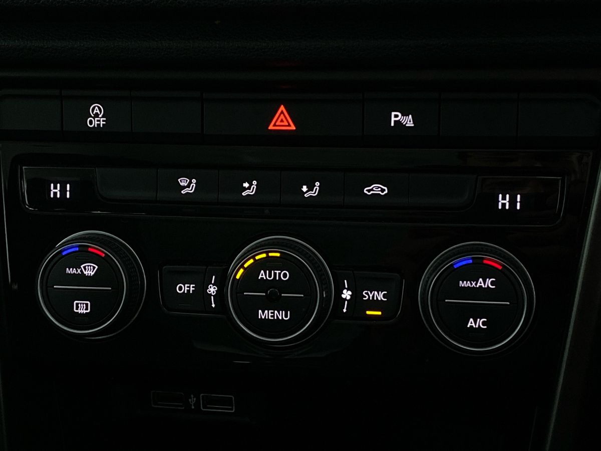 Used Volkswagen T-Roc 2018 for sale - 76249609: Photo 21