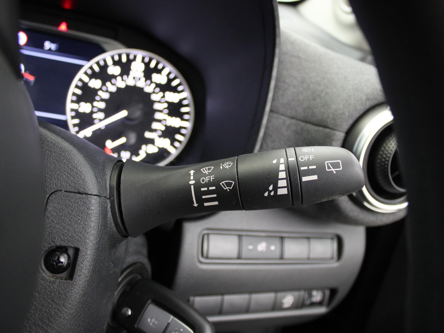 Used Nissan Juke 2025 for sale - 78024806: Photo 27