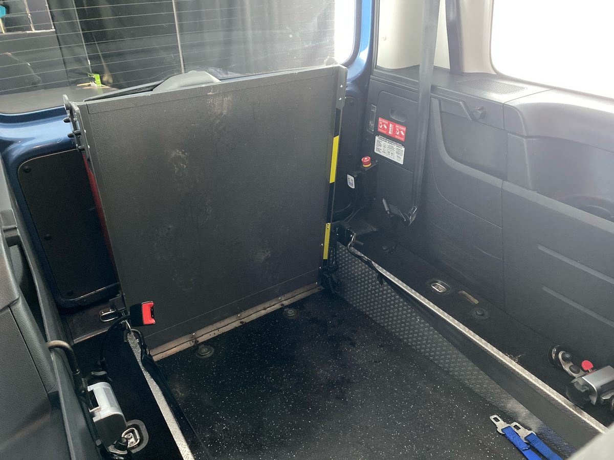 Used Volkswagen Caddy Maxi Life 2020 for sale - 76515801: Photo 26