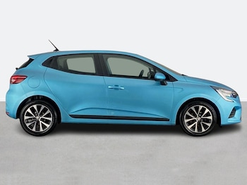 Used Renault Clio 2021 for sale - 77076823: Photo