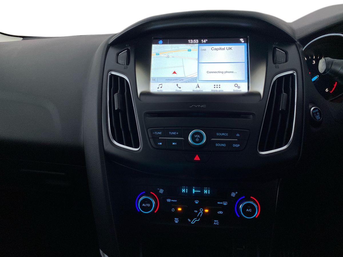 Used Ford Focus 2017 for sale - 77649261: Photo 10