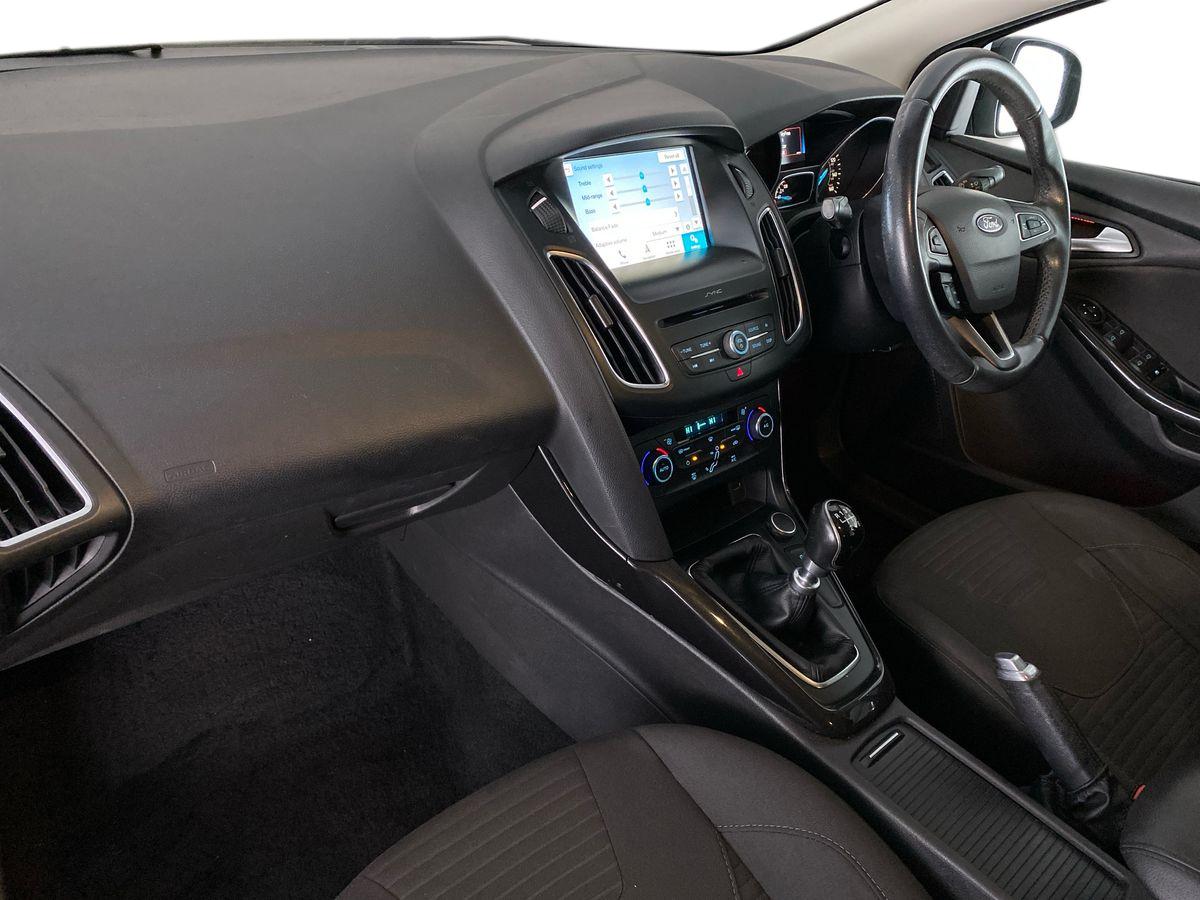 Used Ford Focus 2017 for sale - 77649261: Photo 14