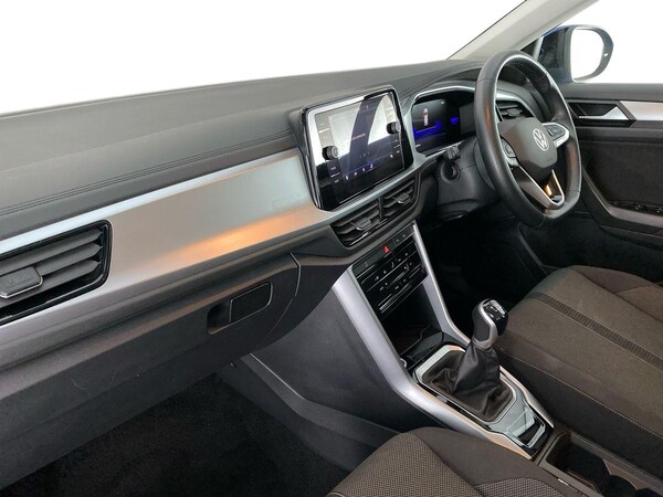 Used Volkswagen T-Roc 2023 for sale - 75215936: Photo 11