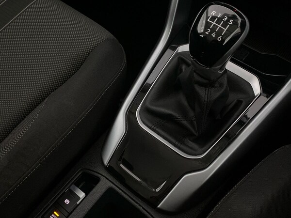 Used Volkswagen T-Roc 2023 for sale - 75215936: Photo 18