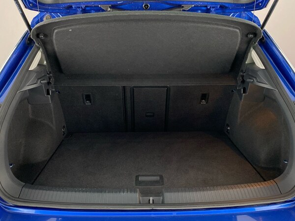 Used Volkswagen T-Roc 2023 for sale - 75215936: Photo 24