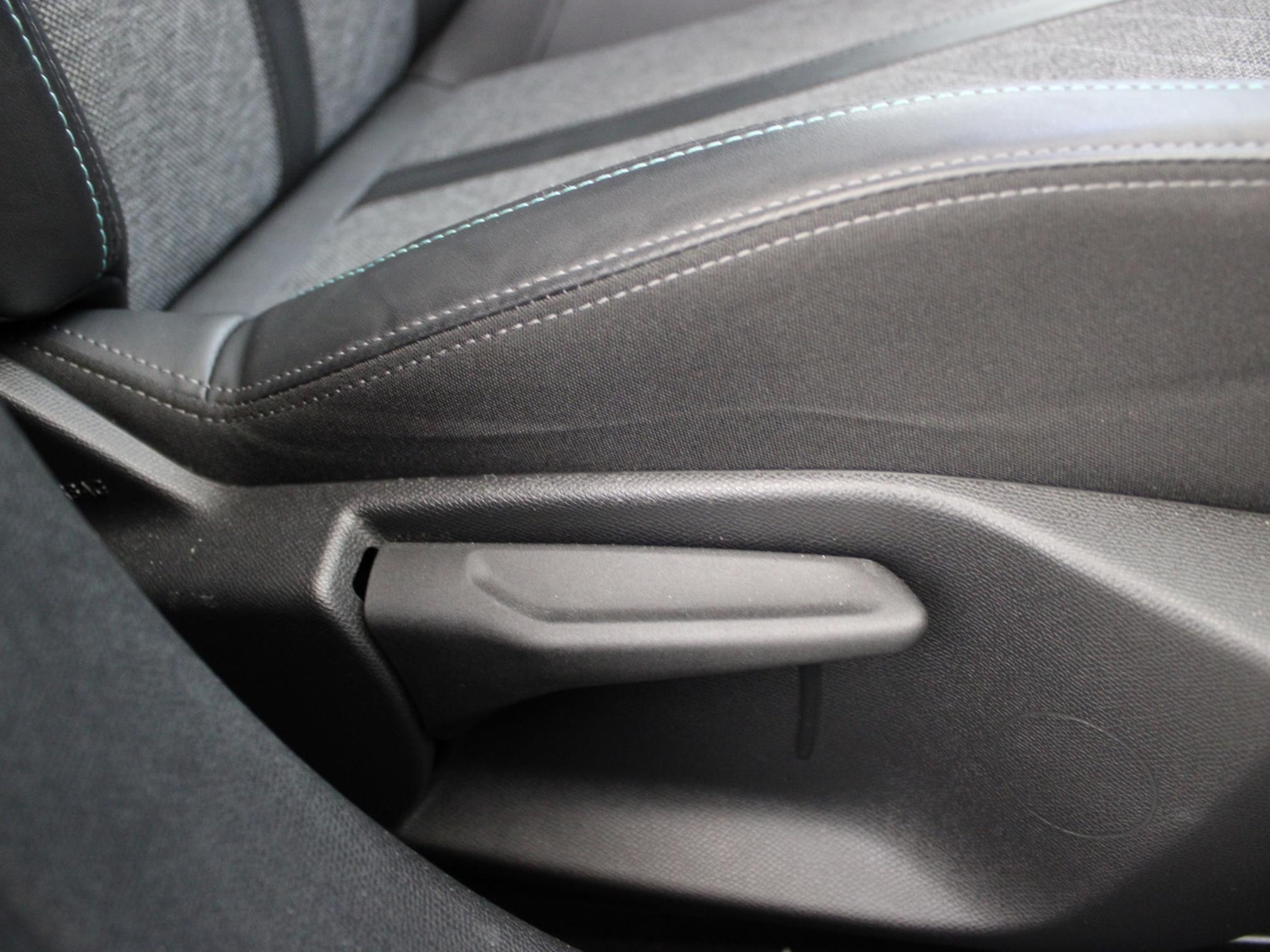 Used Peugeot 408 2024 for sale - 77742229: Photo 10