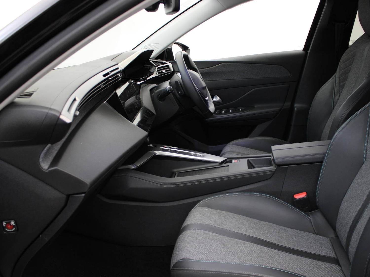 Used Peugeot 408 2024 for sale - 77742229: Photo 11