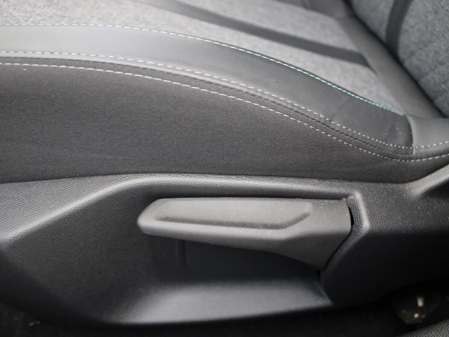 Used Peugeot 408 2024 for sale - 77742229: Photo 12