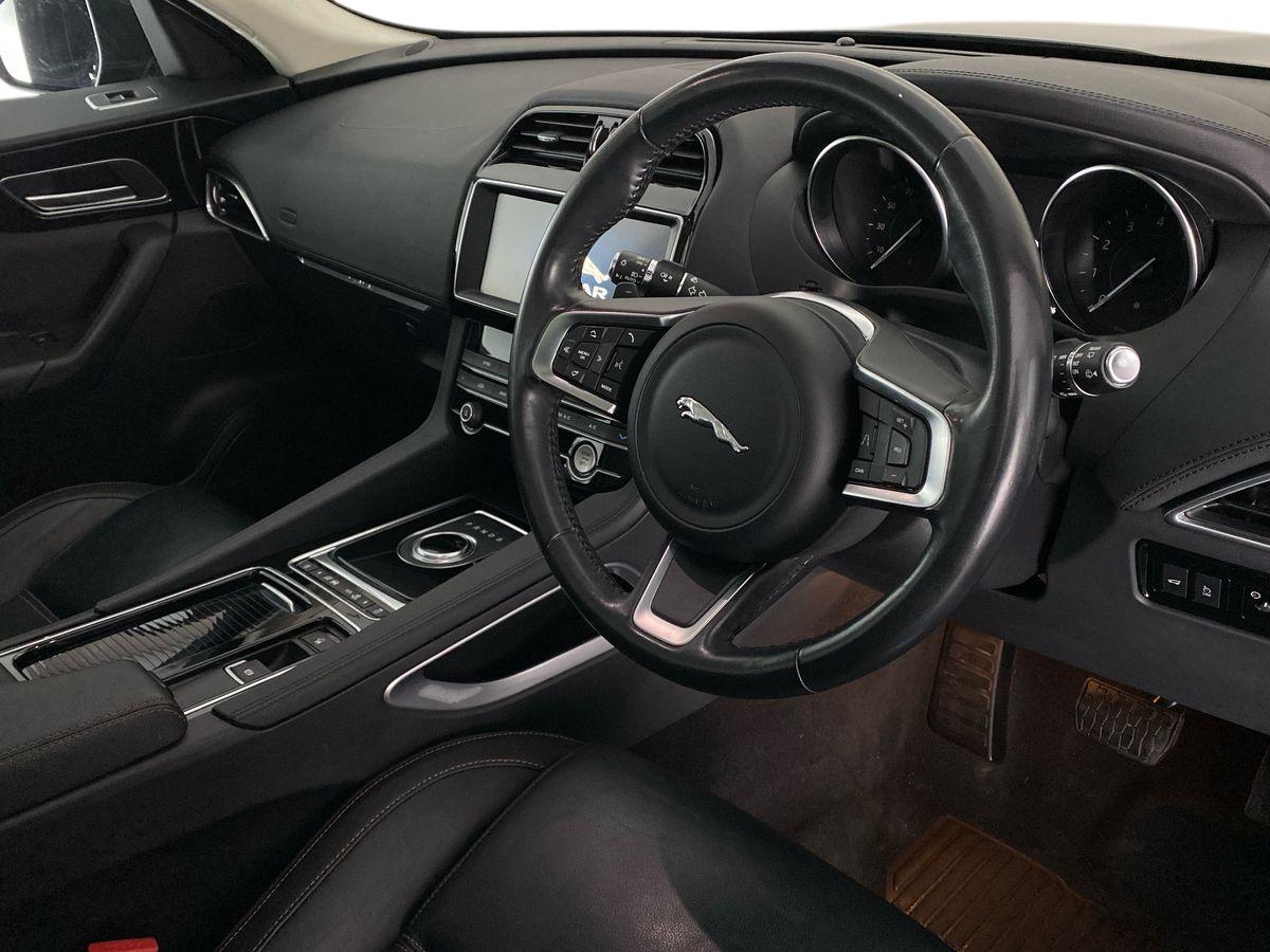 Used Jaguar F-Pace 2019 for sale - 77076732: Photo 12