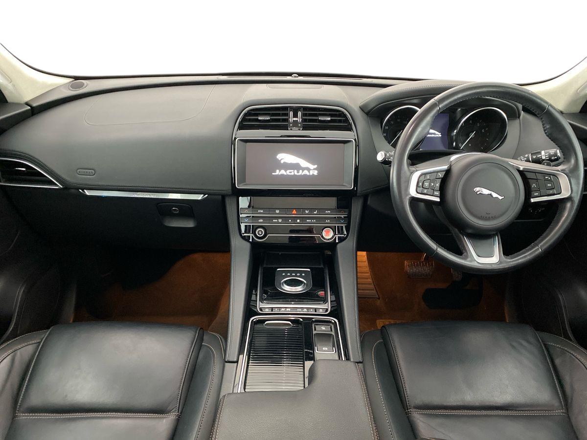 Used Jaguar F-Pace 2019 for sale - 77076732: Photo 9