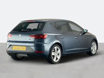 Used SEAT Leon 2018 for sale - 76515900: Photo