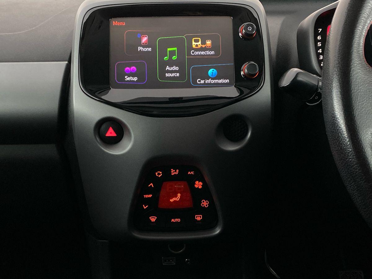 Used Toyota AYGO 2018 for sale - 77444113: Photo 10