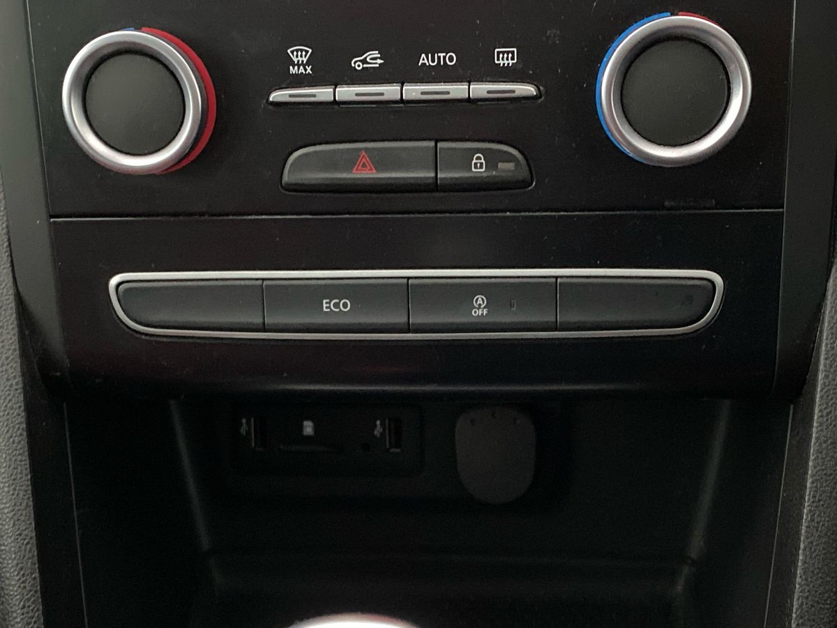 Used Renault Megane 2018 for sale - 77615734: Photo 19