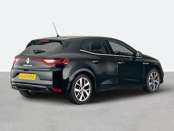 Used Renault Megane 2018 for sale - 77615734: Photo