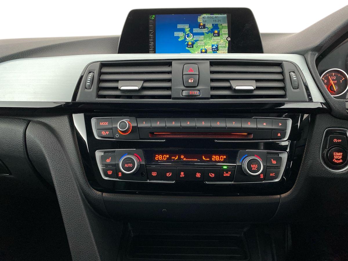 Used BMW 3 Series 2017 for sale - 77742212: Photo 10