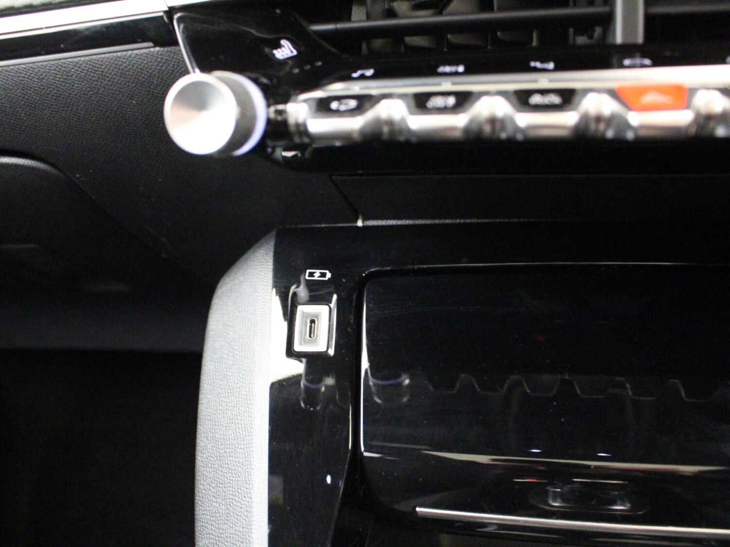 Used Peugeot 2008 2021 for sale - 77686866: Photo 24