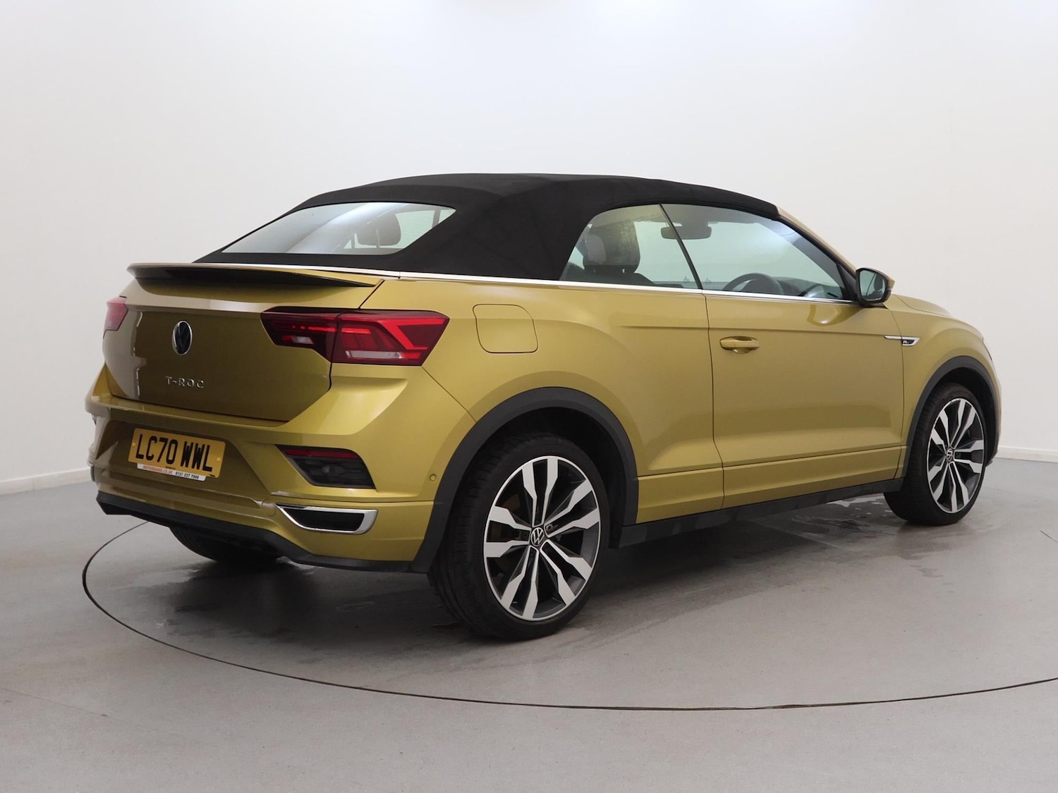 Used Volkswagen T-Roc 2020 for sale - 77294481: Photo 5