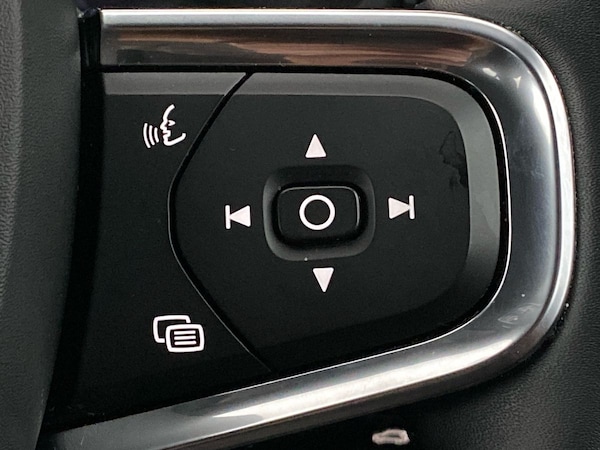 Used Volvo XC40 2022 for sale - 75228704: Photo 25