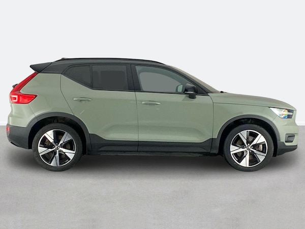 Used Volvo XC40 2022 for sale - 75228704: Photo 2
