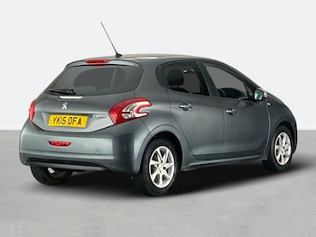 Used Peugeot 208 2015 for sale - 75541755: Photo