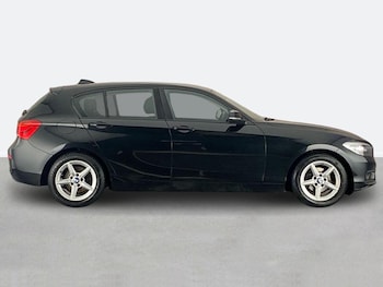 Used BMW 1 Series 2017 for sale - 77787620: Photo