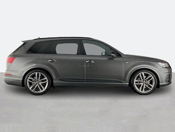 Used Audi Q7 2019 for sale - 79355199: Photo