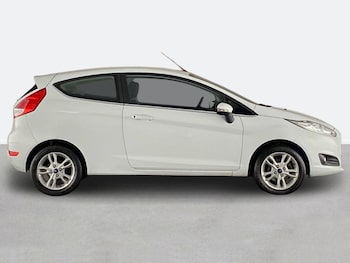 Used Ford Fiesta 2017 for sale - 78386359: Photo