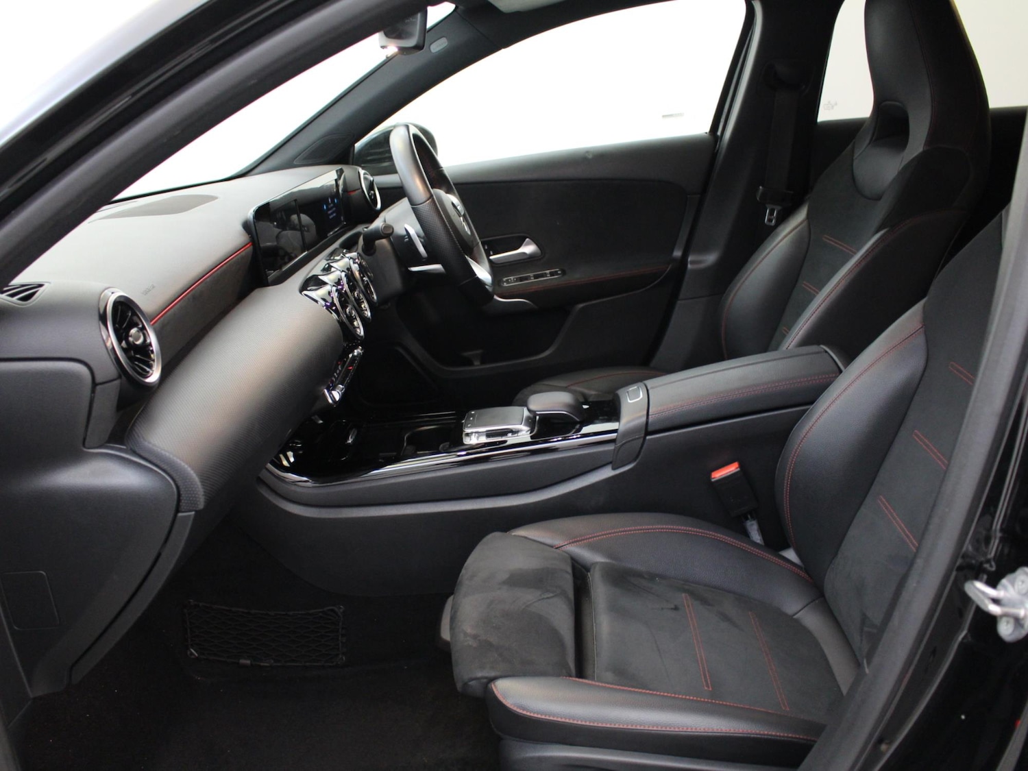 Used Mercedes-Benz A-Class 2019 for sale - 76390887: Photo 12