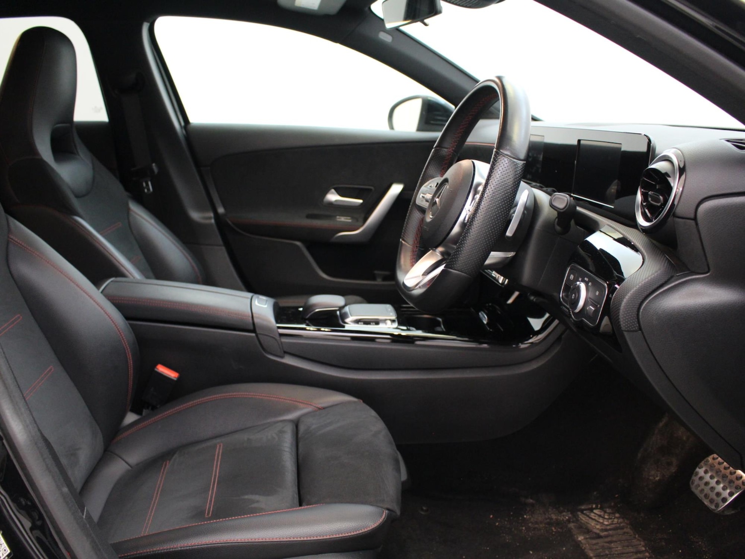 Used Mercedes-Benz A-Class 2019 for sale - 76390887: Photo 9