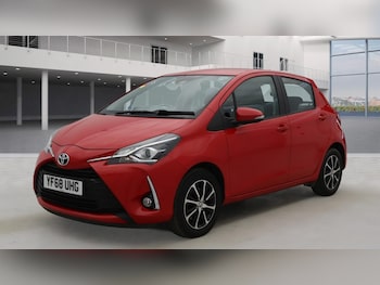 Used Toyota Yaris 2018 for sale - 77842854: Photo