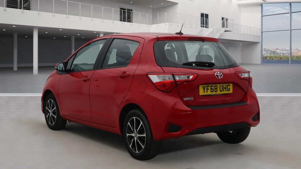 Used Toyota Yaris 2018 for sale - 77842854: Photo 3