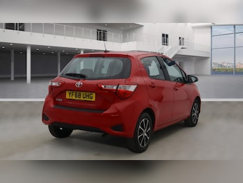 Used Toyota Yaris 2018 for sale - 77842854: Photo