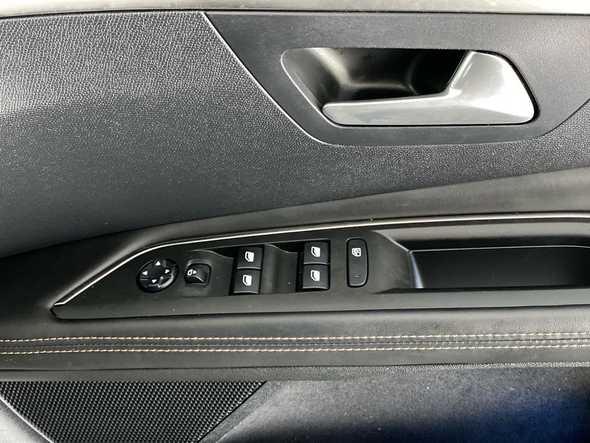 Used Peugeot 3008 2017 for sale - 78024810: Photo 23