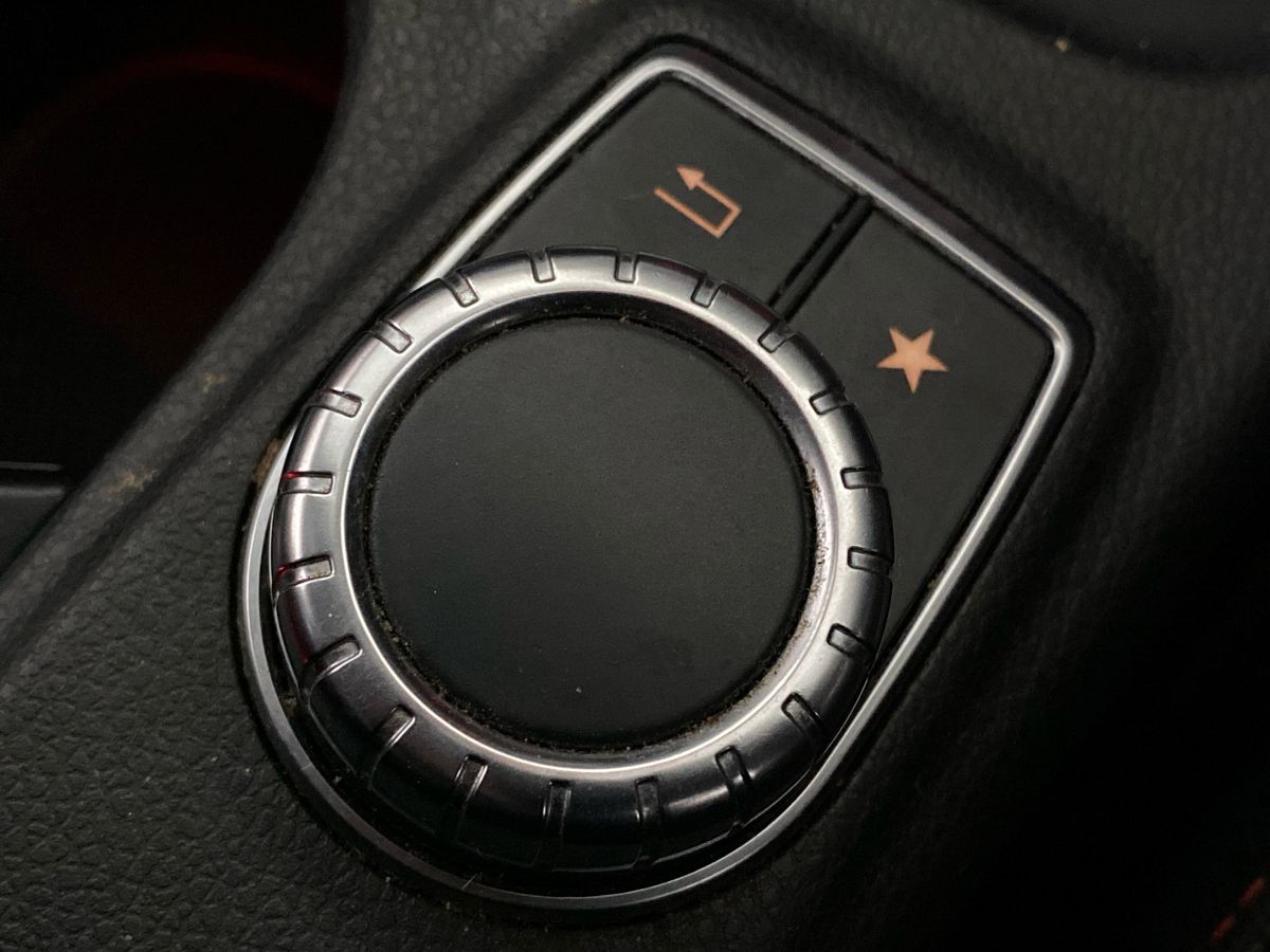 Used Mercedes-Benz GLA 2018 for sale - 76502985: Photo 23