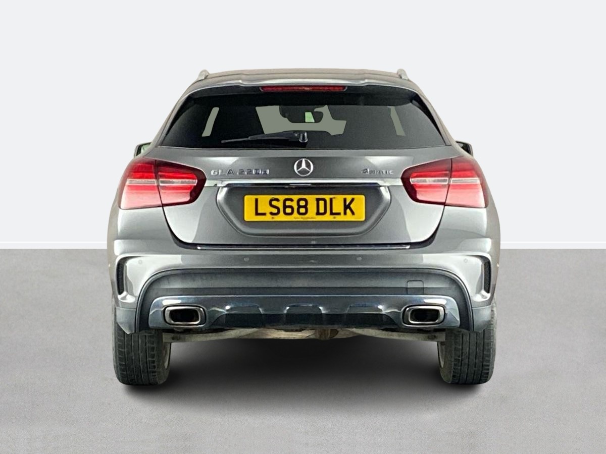 Used Mercedes-Benz GLA 2018 for sale - 76502985: Photo 5