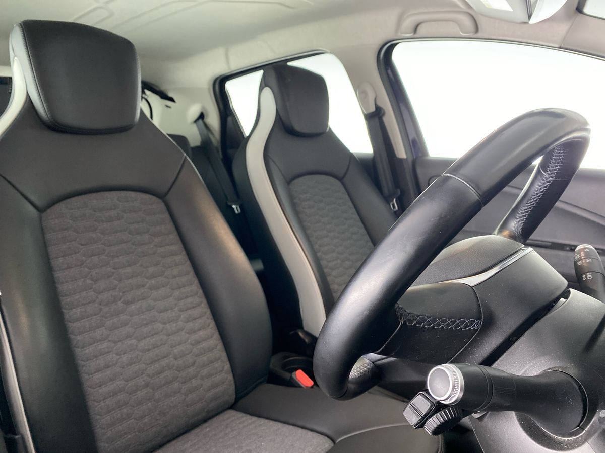 Used Renault Zoe 2022 for sale - 76411720: Photo 13