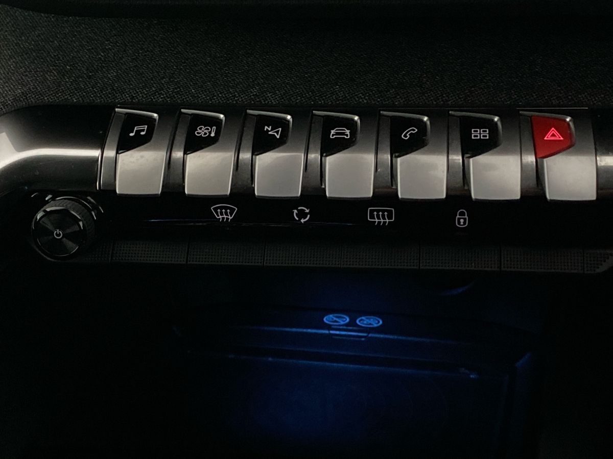 Used Peugeot 3008 2020 for sale - 76502904: Photo 25