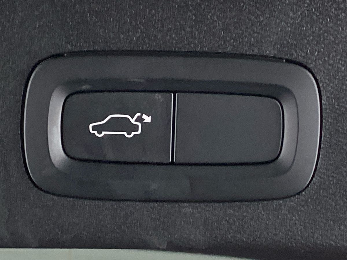 Used Volvo XC40 2021 for sale - 76411719: Photo 21