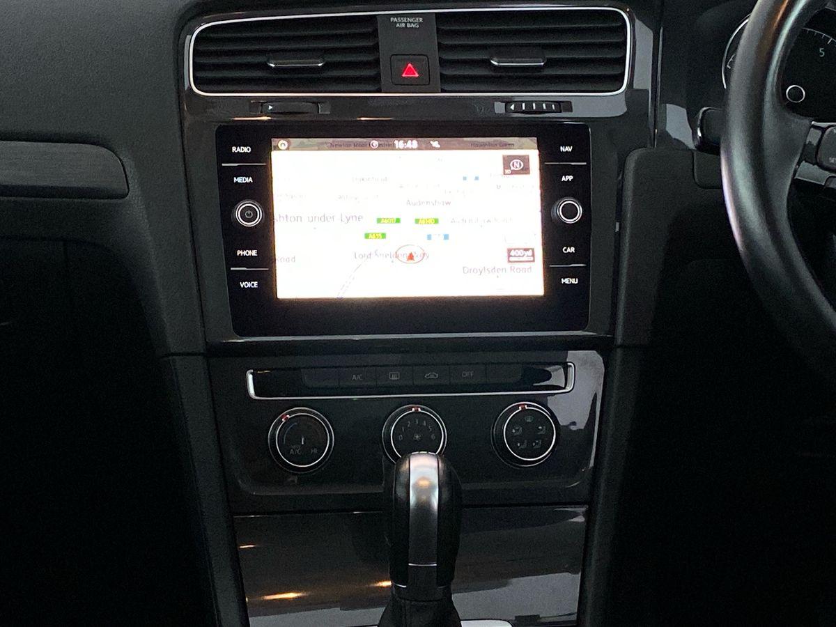 Used Volkswagen Golf 2018 for sale - 76310995: Photo 10