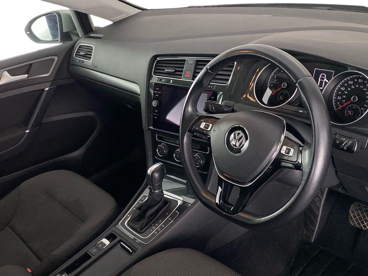 Used Volkswagen Golf 2018 for sale - 76310995: Photo 12
