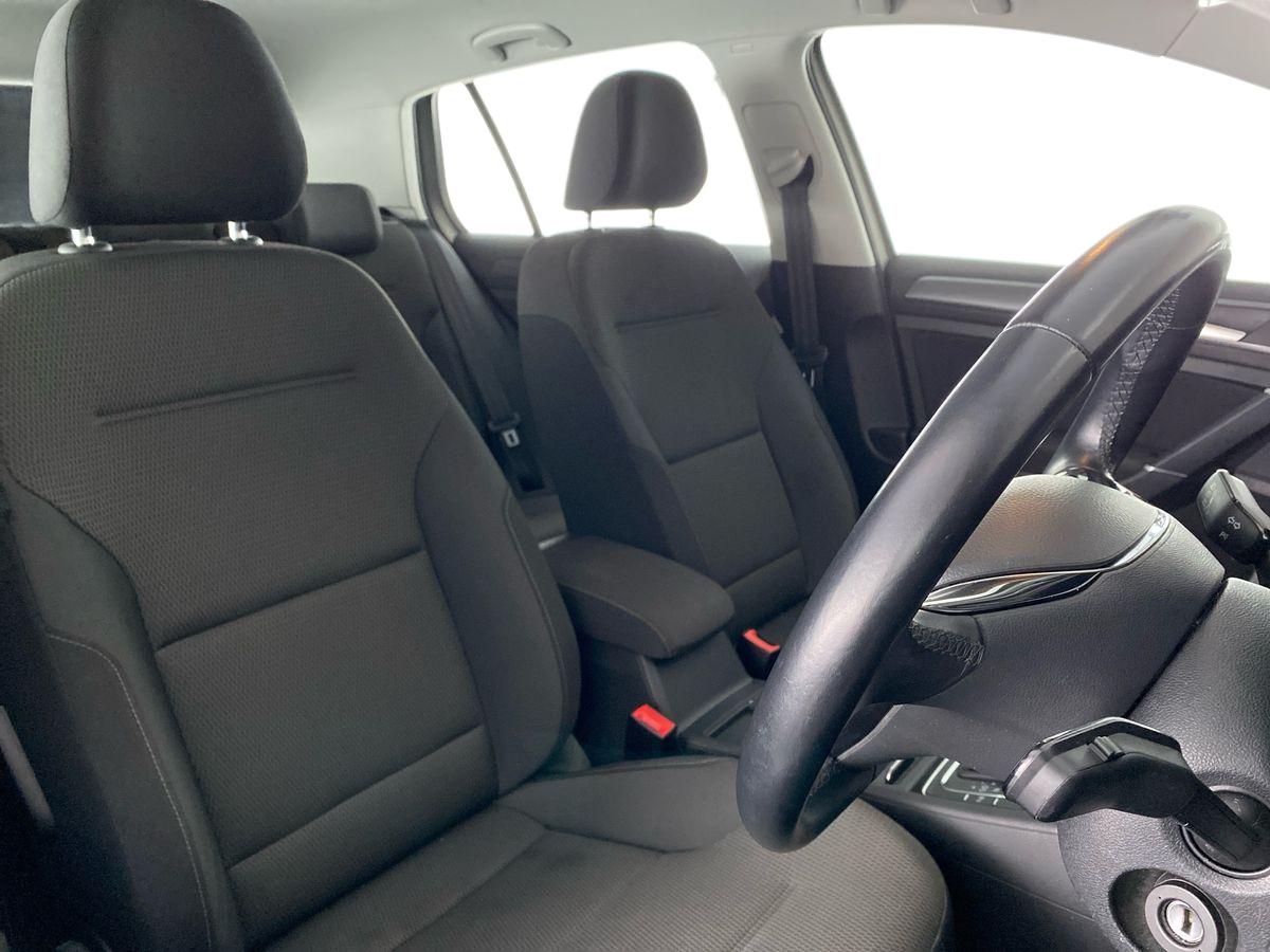 Used Volkswagen Golf 2018 for sale - 76310995: Photo 13