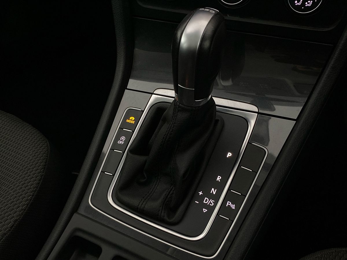 Used Volkswagen Golf 2018 for sale - 76310995: Photo 21