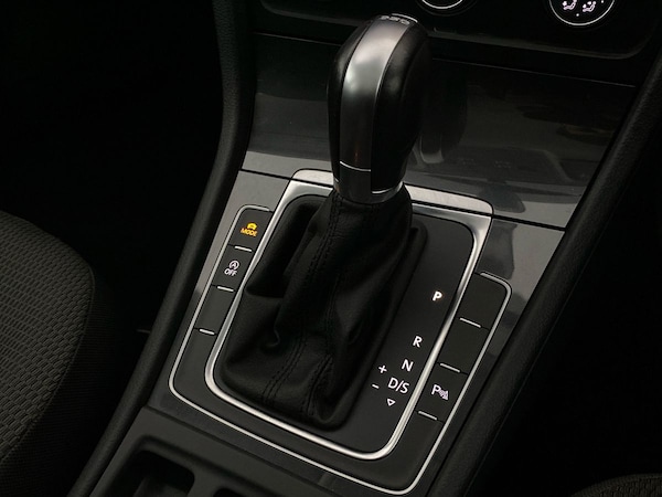 Used Volkswagen Golf 2018 for sale - 76310995: Photo 21
