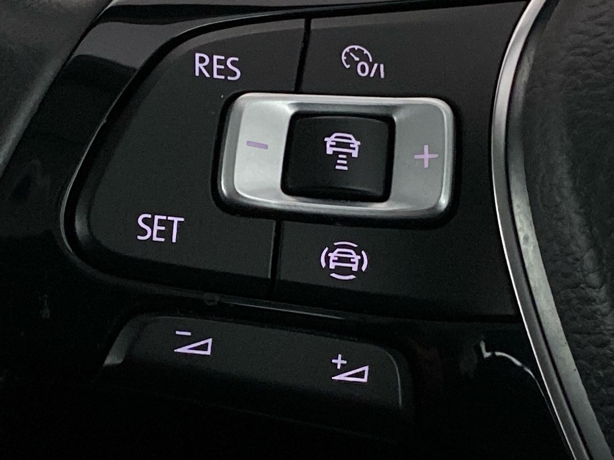 Used Volkswagen Golf 2018 for sale - 76310995: Photo 23