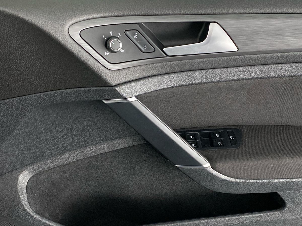 Used Volkswagen Golf 2018 for sale - 76310995: Photo 26