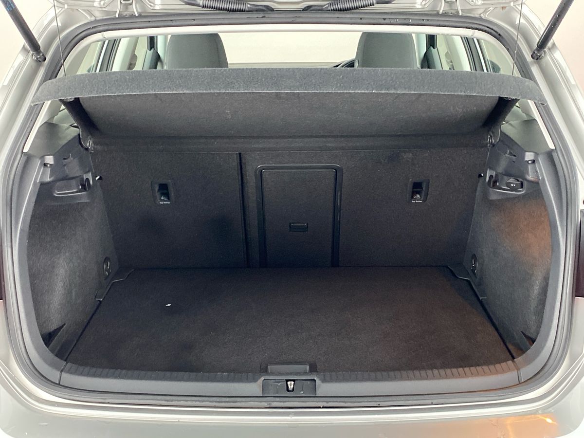 Used Volkswagen Golf 2018 for sale - 76310995: Photo 27