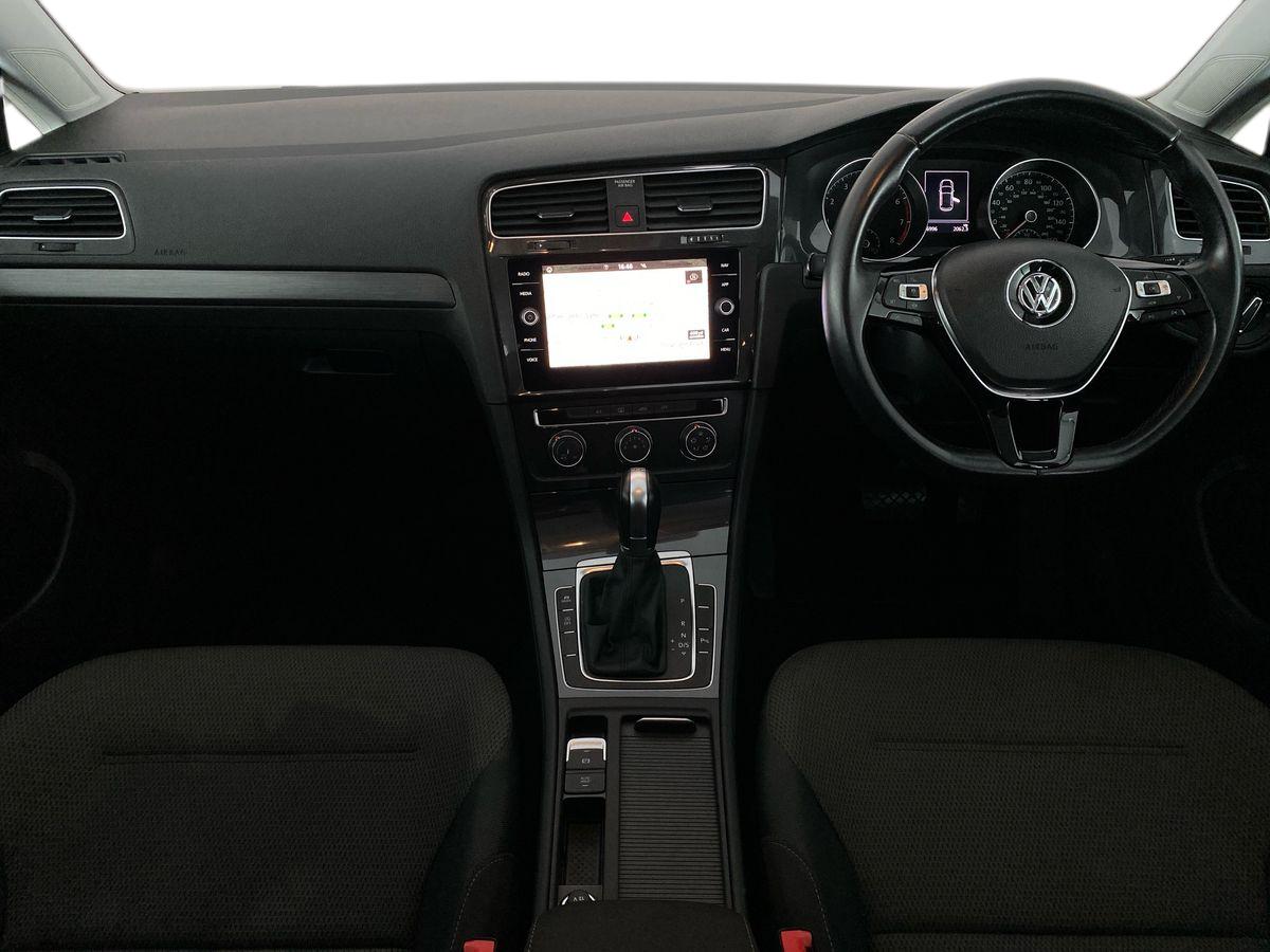 Used Volkswagen Golf 2018 for sale - 76310995: Photo 9