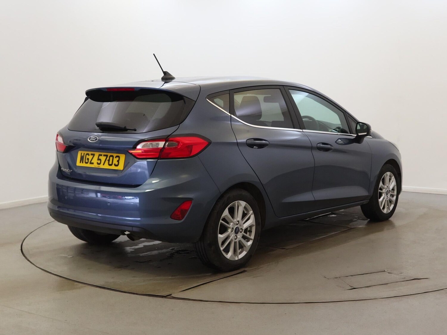 Vehicle 5
