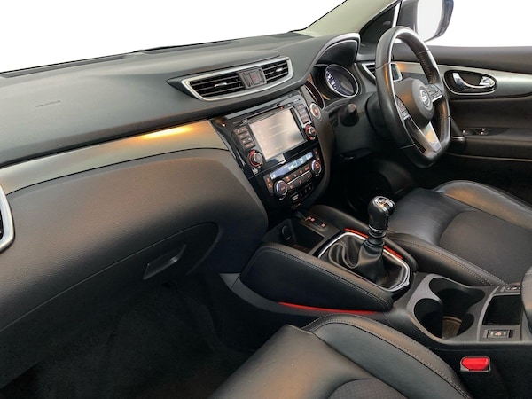 Used Nissan Qashqai 2017 for sale - 76330576: Photo 11